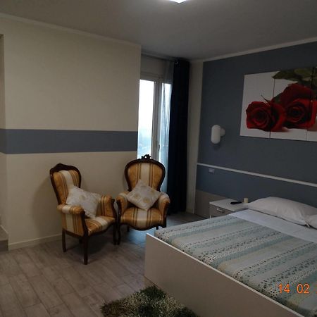 Hotel Moderno กรูเมลโลเดลมอนเต ภายนอก รูปภาพ