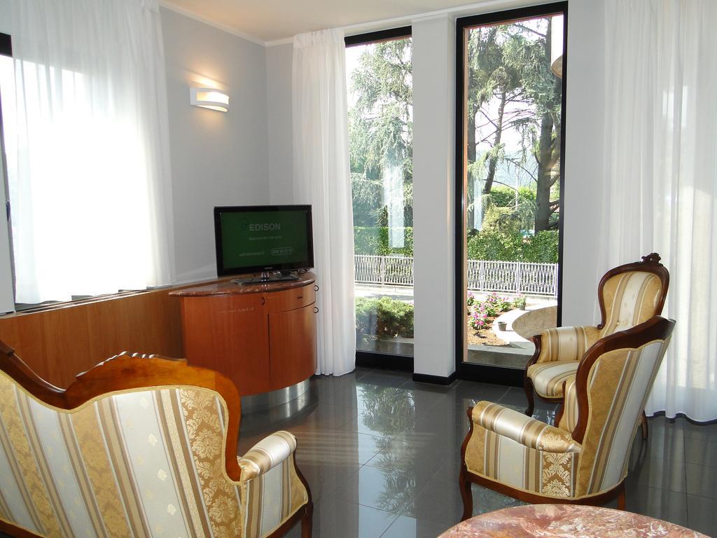Hotel Moderno กรูเมลโลเดลมอนเต ภายนอก รูปภาพ