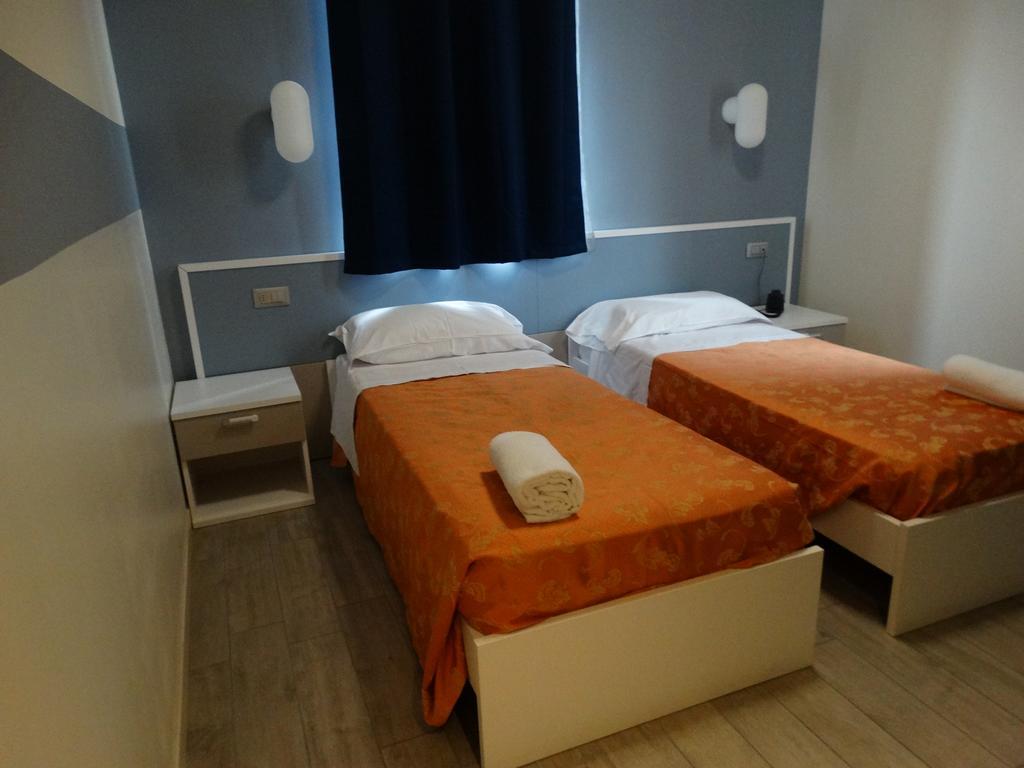 Hotel Moderno กรูเมลโลเดลมอนเต ภายนอก รูปภาพ